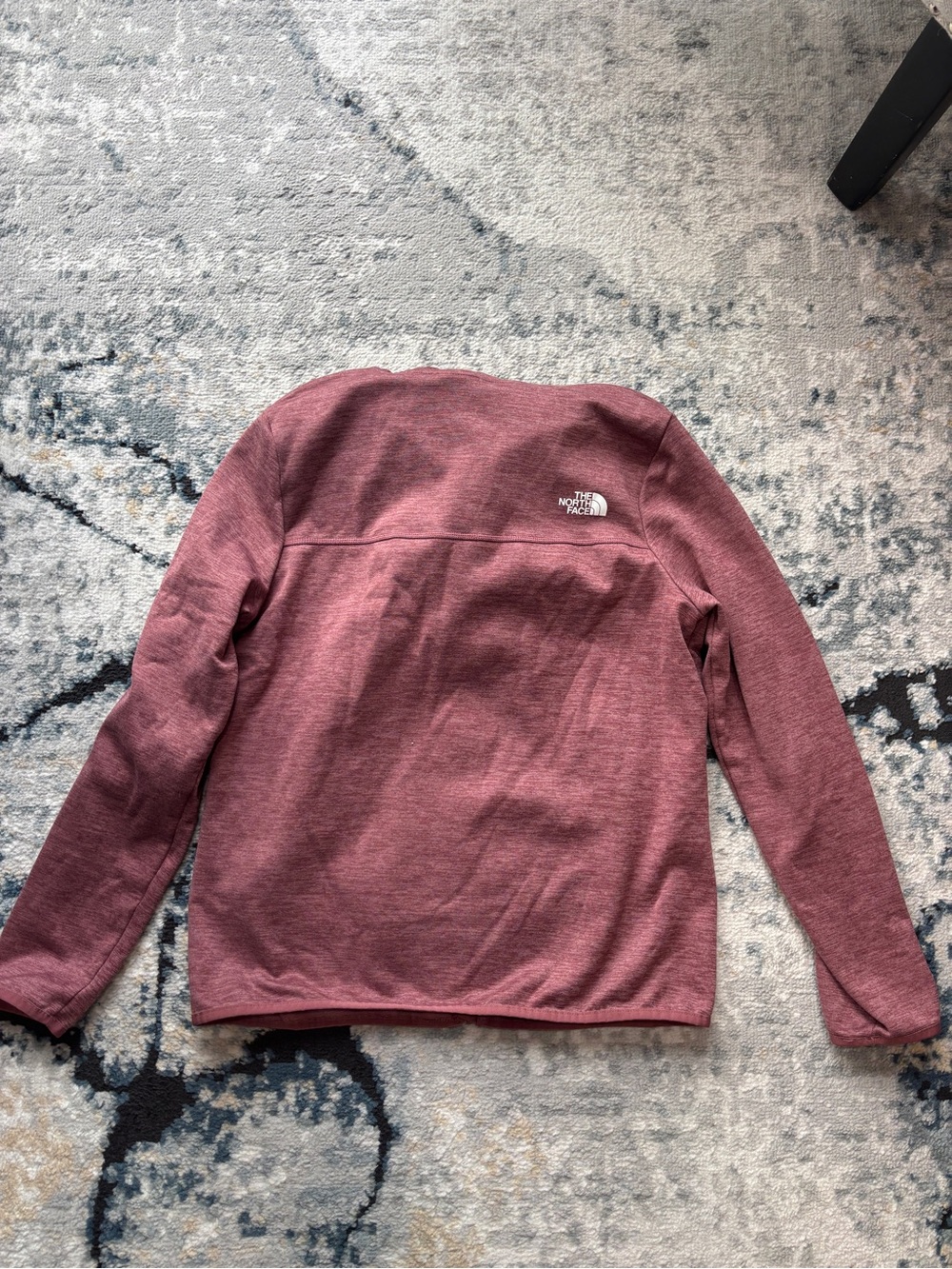 The North Face Women’s Hooded Sweatshirt in Dusty Rose (size M) - Picture 2 of 3